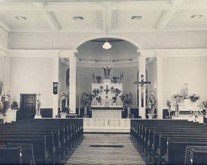 Église Val-David: intérieur vers 1940