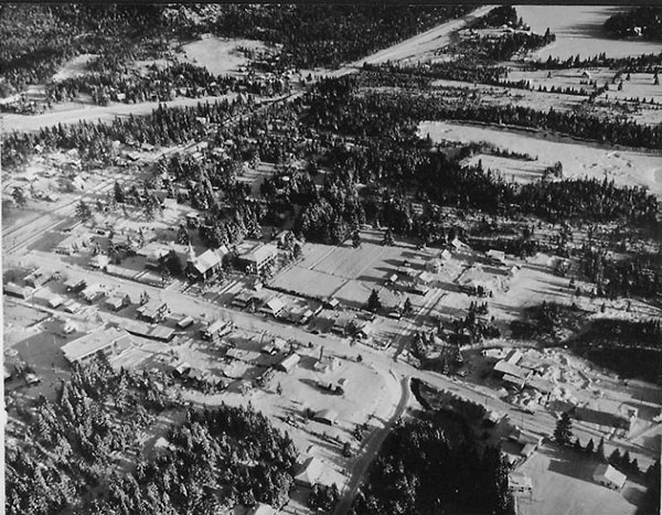 Val-David décembre 1954. Archives de la SHPVD